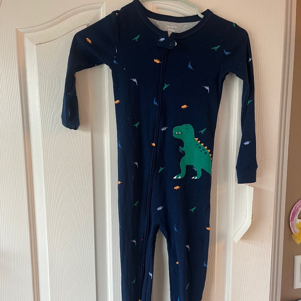 Carter’s Boys Dinosaur Onesie Pajamas 5T With Tags